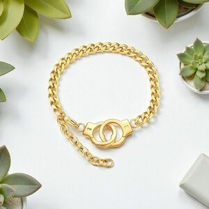 ✅NEW✅ 18K Gold Plated Stainless Steel Handcuff Bracelet (Gold)